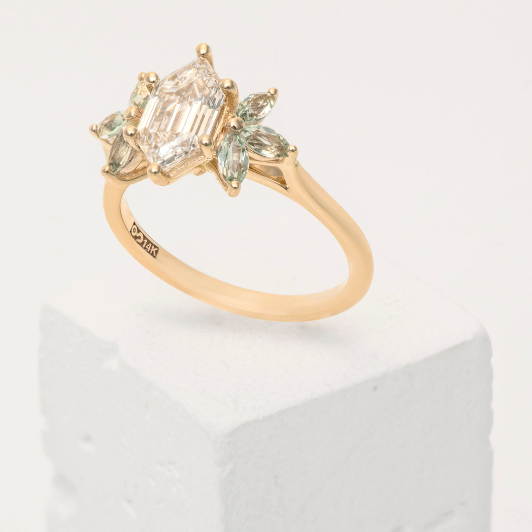 14k Yellow Gold 1.54ct Hexagon Lab-Grown Diamond Engagment Ring with Green Sapphire Accent