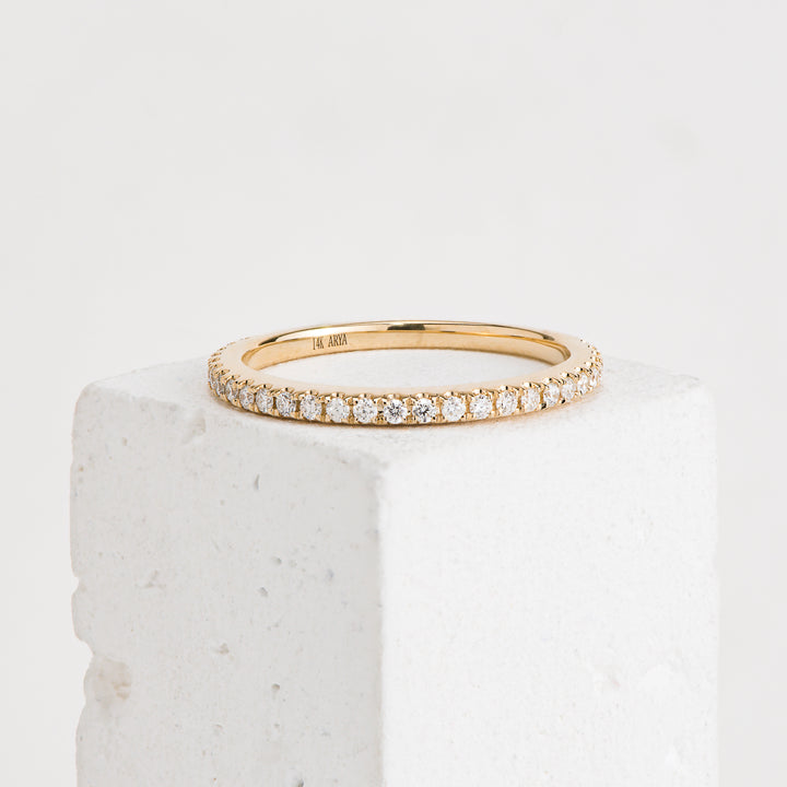 14KY.25ctw Diamond Straight Ba