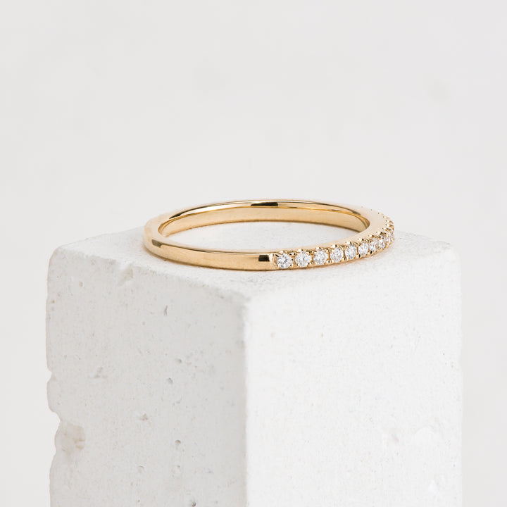 14KY.25ctw Diamond Straight Ba