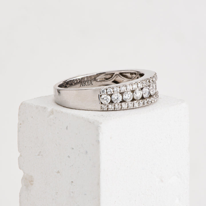14KW .75ctw Diamond Pave Anniv