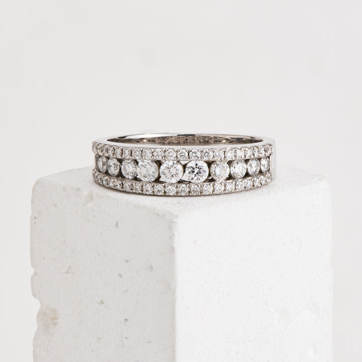 14KW .75ctw Diamond Pave Anniv