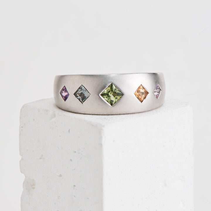 SS .68ctw Multi Sapphire Flush