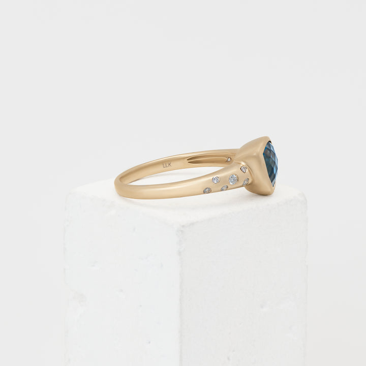 14KY 1.51ctw London Blue Topaz