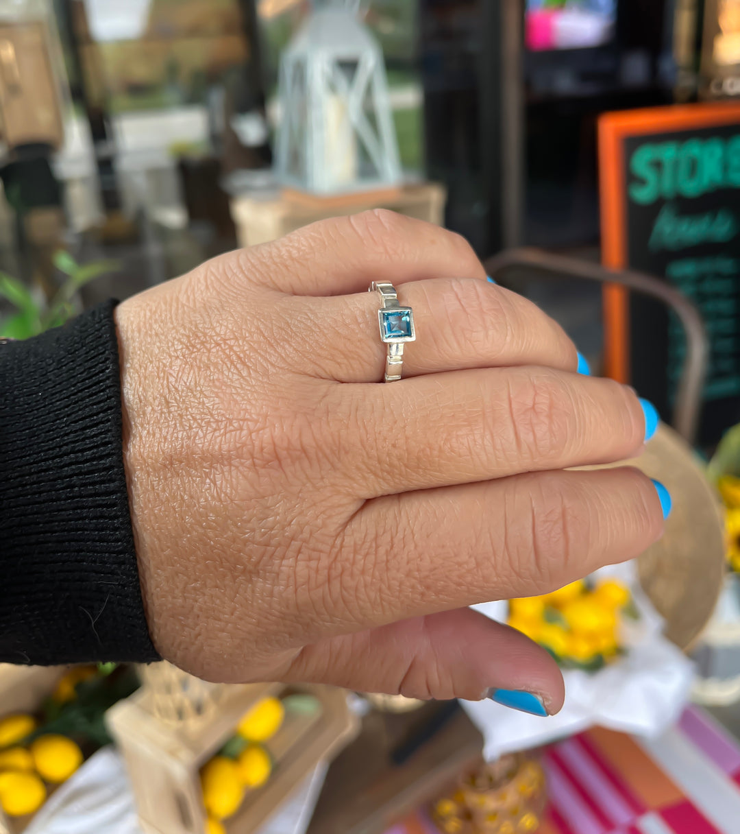 Ice Cube Band Blue Topaz .925 Sterling Silver Ring