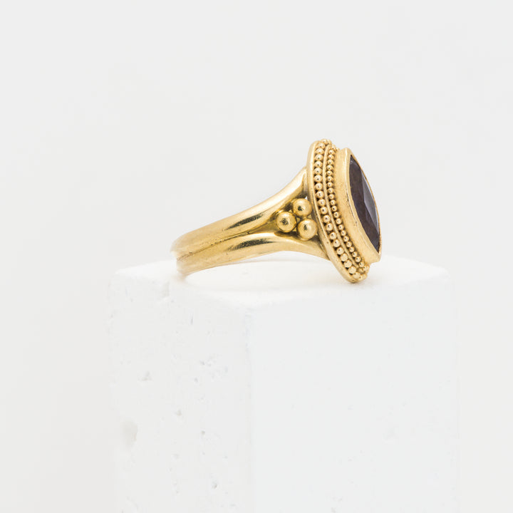 22K Sapp. Color Change Ring