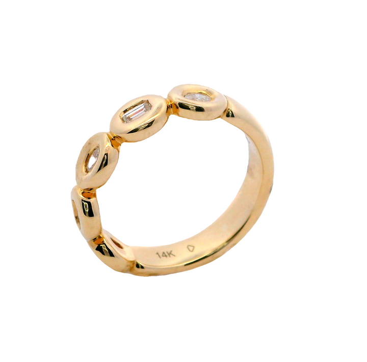 14KY BAG & OV Dia (.17cttw)Bezel Set Wedding Band 6.5