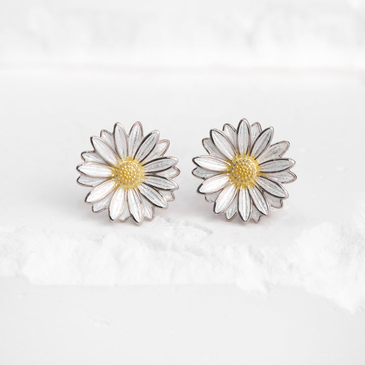 Sterling Silver White Daisy Po