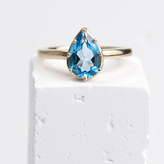 14KY 10x7mm 2.2ct Pear Blue To