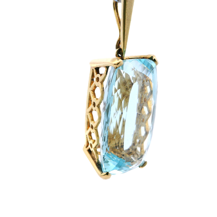 18KY 30ct Aquamarine Pendant ONLY