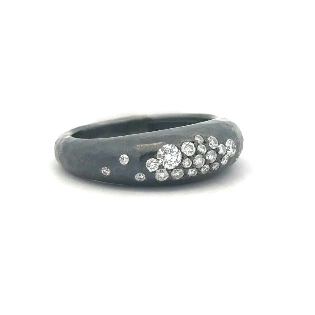 Boogie Line Oxidized Silver Ring with Diamonds