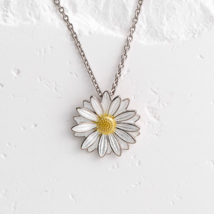 Sterling Silver White Daisy Ne