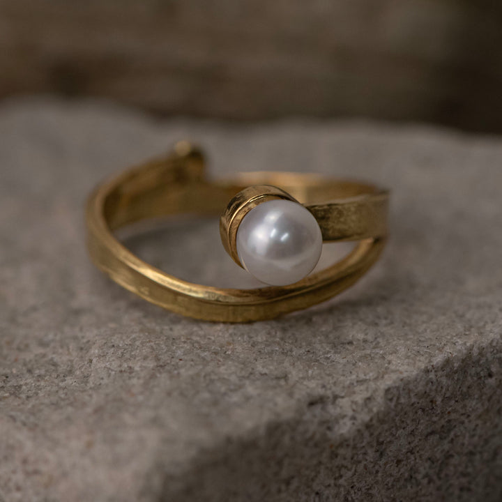 18K Gold with Akoya Pearl Ring