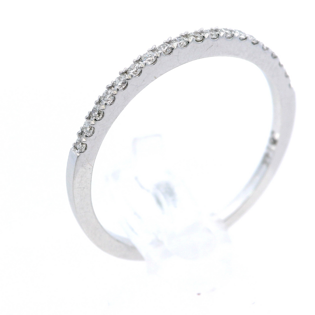 14K White Gold 19 Diamond Shared Prong Band